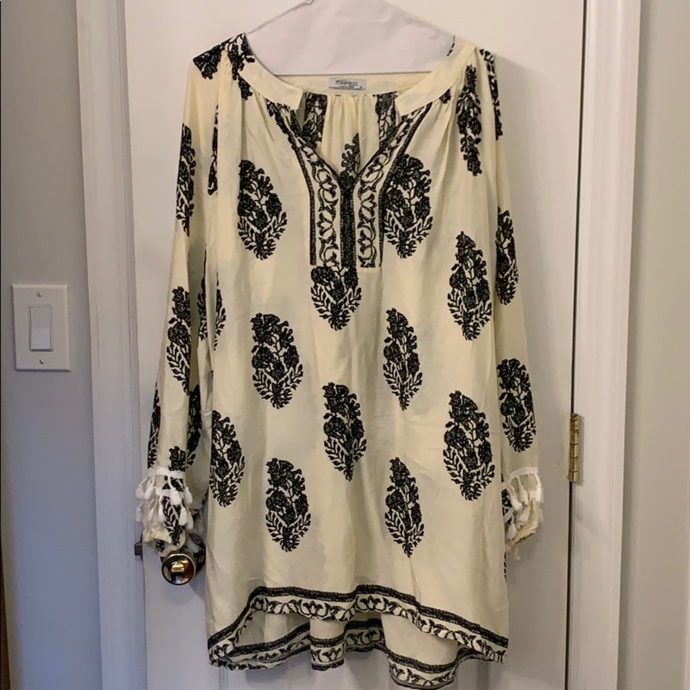 Short dress or Long skirt. Can be worn as both!